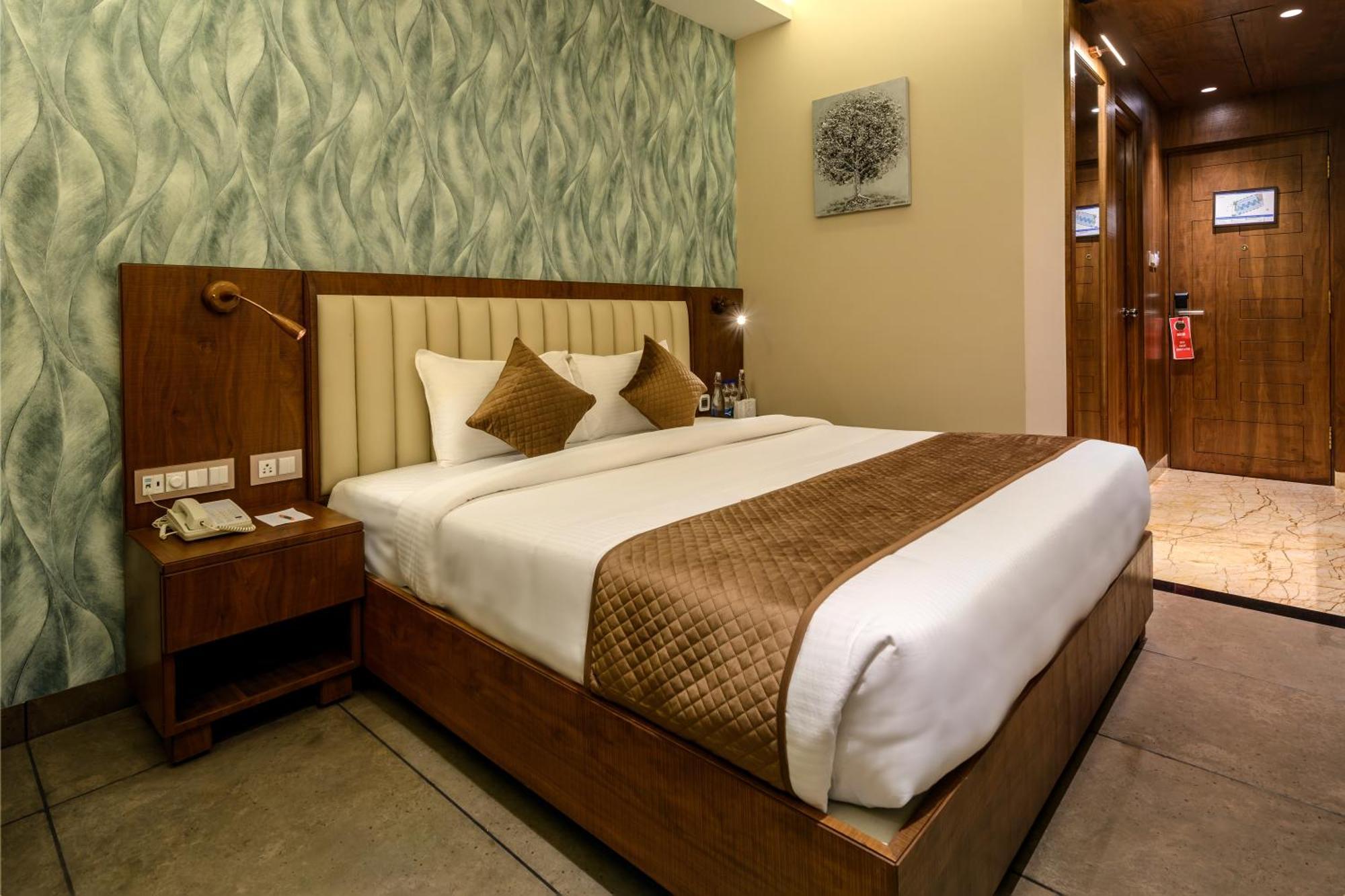Sundex Hotel Thanjavur Exterior photo