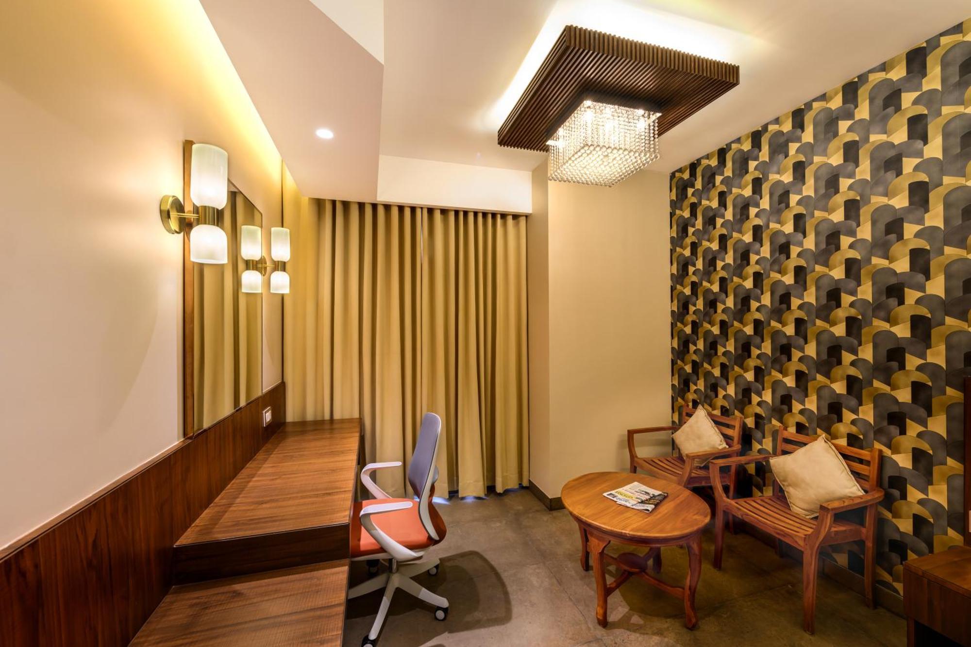 Sundex Hotel Thanjavur Exterior photo